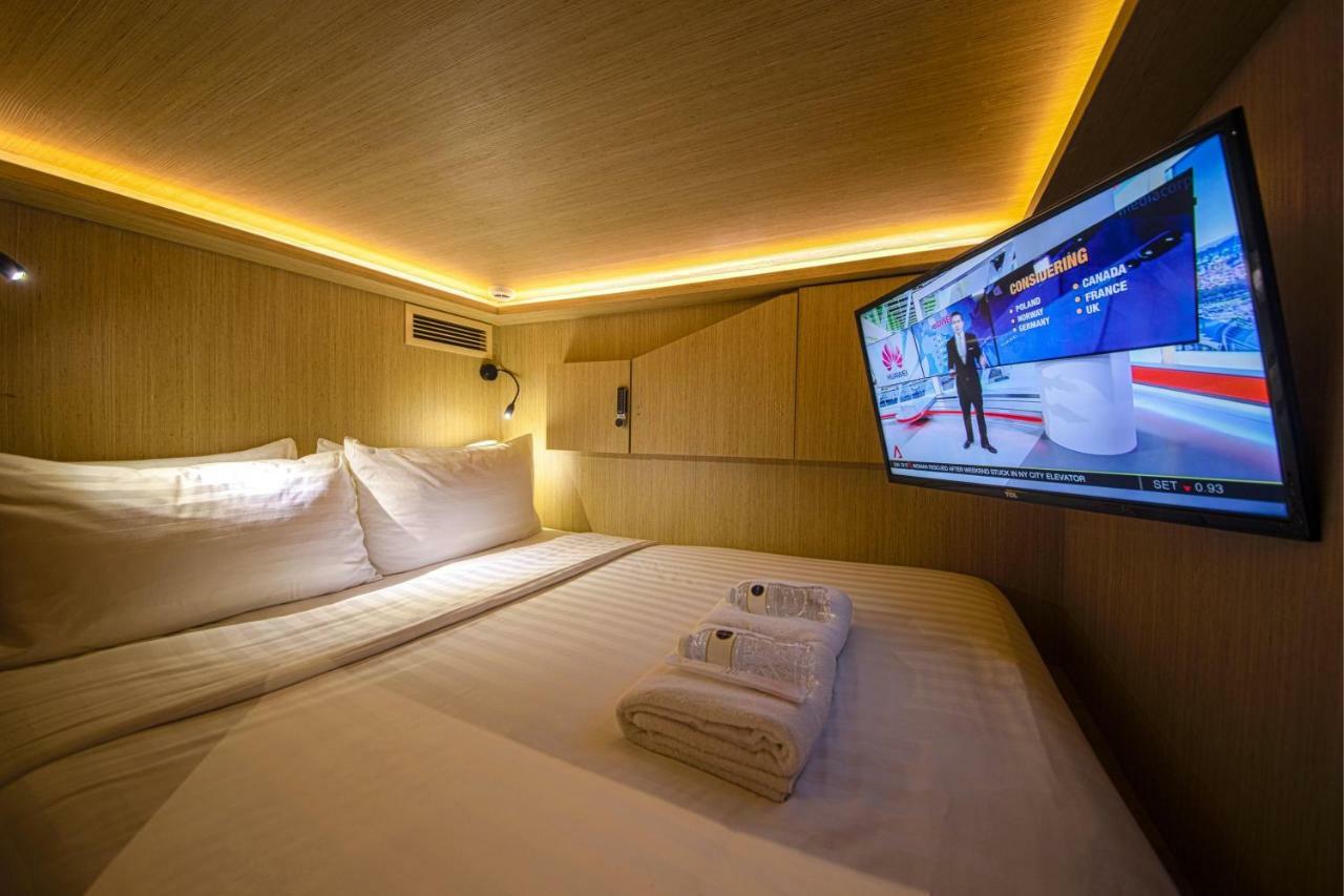 Cube Boutique Capsule Hotel At Kampong Glam Singapore Exterior photo