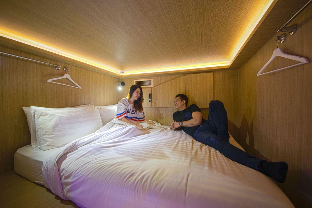 Cube Boutique Capsule Hotel At Kampong Glam Singapore Exterior photo