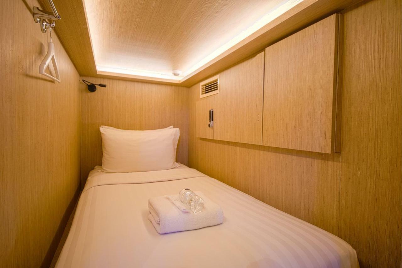 Cube Boutique Capsule Hotel At Kampong Glam Singapore Exterior photo
