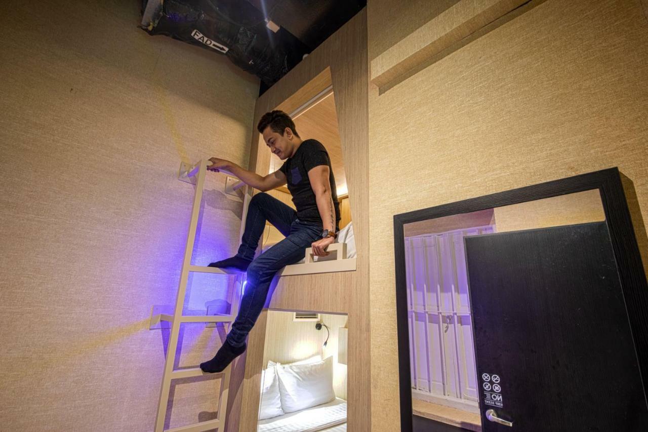 Cube Boutique Capsule Hotel At Kampong Glam Singapore Exterior photo